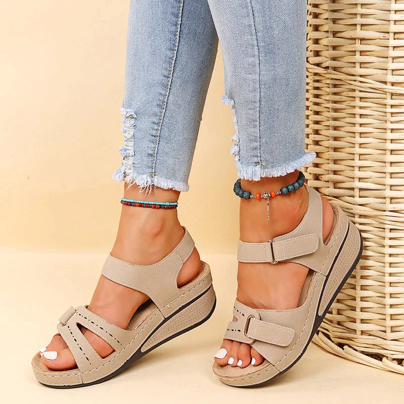 Amalie™ - Bequeme orthopädische Sandalen